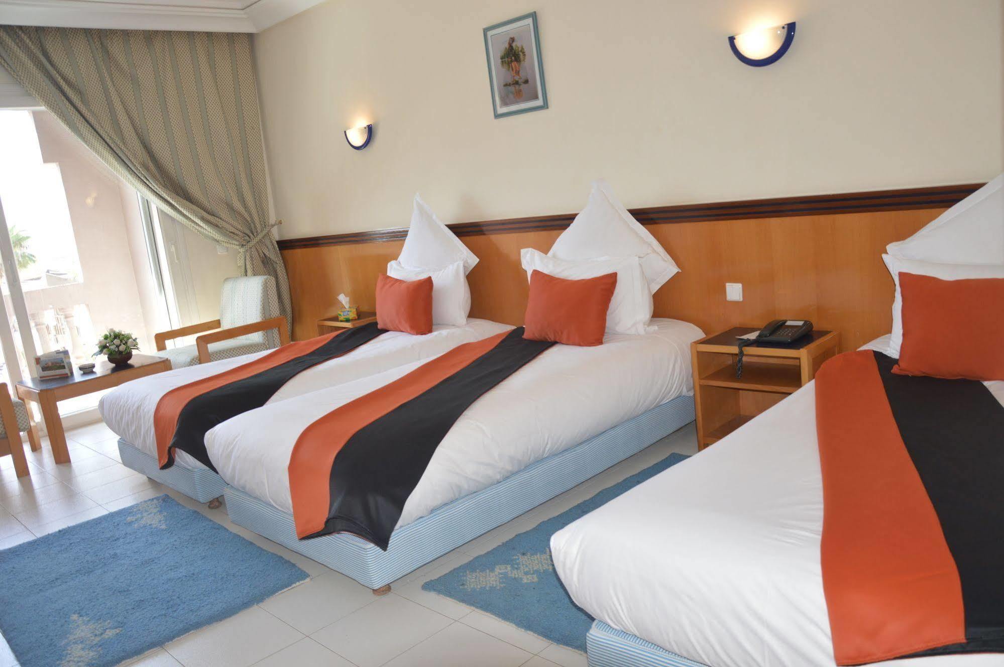 Hotel Idou 提兹尼特 外观 照片